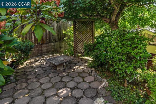 18508 Madison Ave, Castro Valley, CA 94546