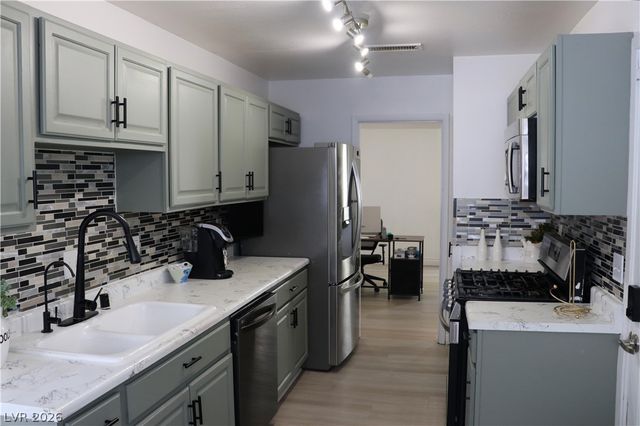 115 Parrish Lane, Las Vegas, NV 89110