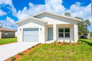 1720 S DELEON AVENUE, Titusville, FL 32780