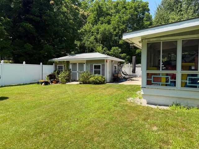 3 Lincoln Drive, Bow, NH 03304