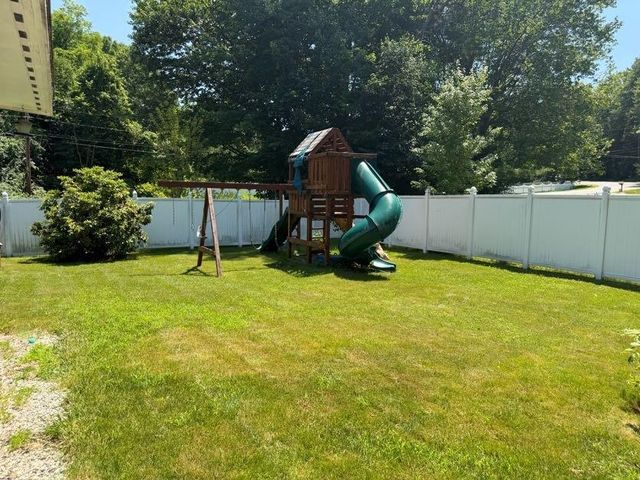 3 Lincoln Drive, Bow, NH 03304
