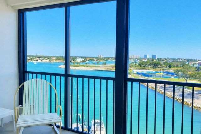 10355 PARADISE BOULEVARD 608, Treasure Island, FL 33706