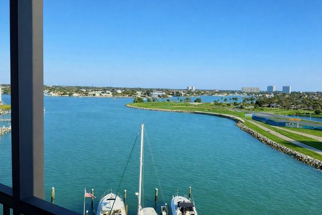 10355 PARADISE BOULEVARD 608, Treasure Island, FL 33706