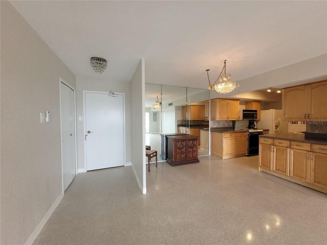 10355 PARADISE BOULEVARD 608, Treasure Island, FL 33706