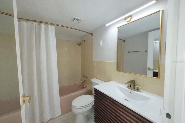 10355 PARADISE BOULEVARD 608, Treasure Island, FL 33706