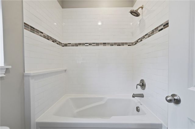 1802 Chapel Woods Drive, Batavia, OH 45103