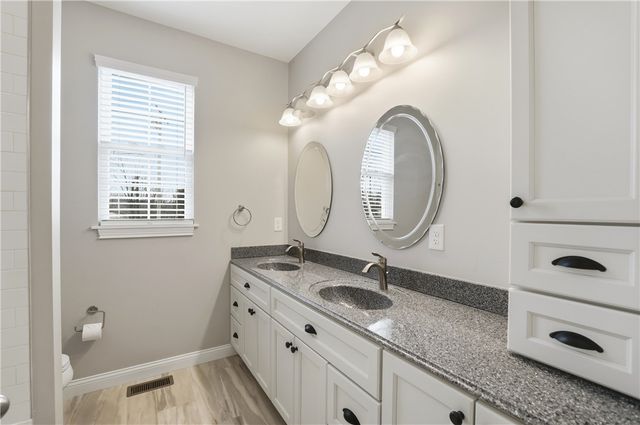 1802 Chapel Woods Drive, Batavia, OH 45103