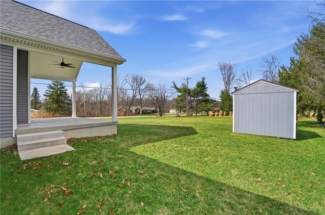 1802 Chapel Woods Drive, Batavia, OH 45103