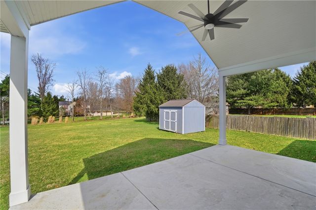 1802 Chapel Woods Drive, Batavia, OH 45103