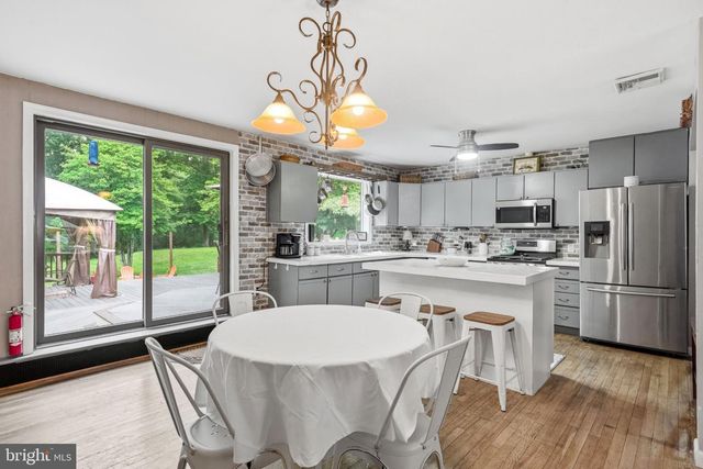97 SKEET RD, Medford, NJ 08055