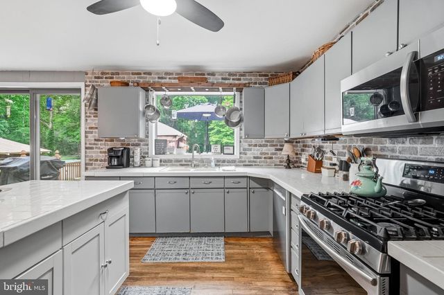 97 SKEET RD, Medford, NJ 08055