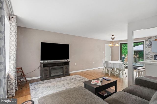97 SKEET RD, Medford, NJ 08055