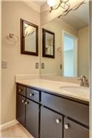 120 Hillsboro Pl, Nashville, TN 37215