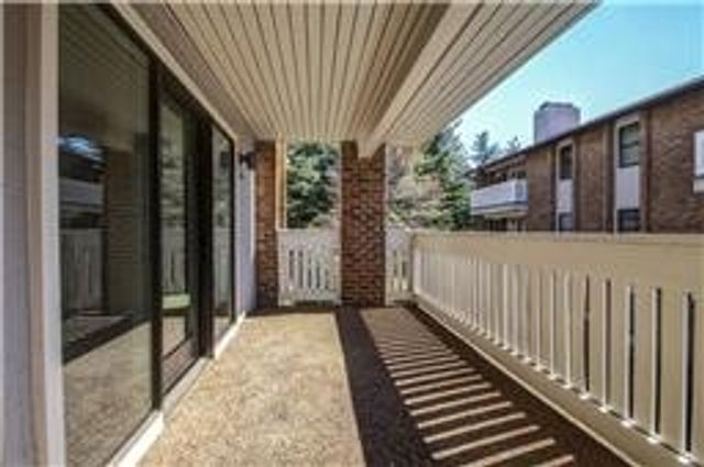120 Hillsboro Pl, Nashville, TN 37215