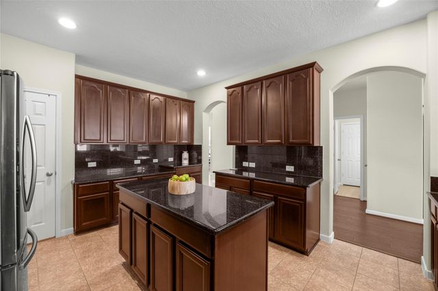 12706 Timber Dove Lane, Tomball, TX 77377