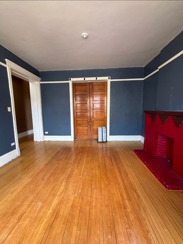 419 E 46th Street, Chicago, IL 60653