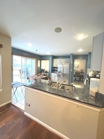 43 Augusta Drive, Streamwood, IL 60107