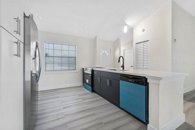 1312 SW 75th Ave, North Lauderdale, FL 33068