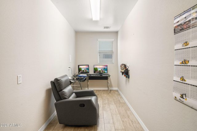 11511 E SEAVER Avenue, Mesa, AZ 85212