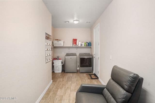 11511 E SEAVER Avenue, Mesa, AZ 85212