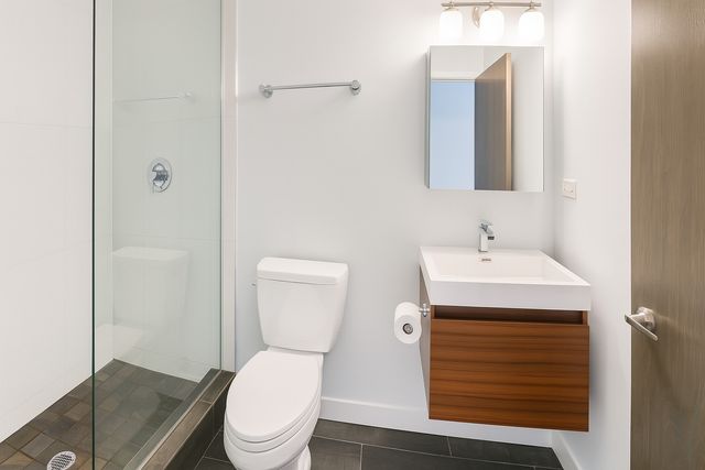 3301 N Sheffield Avenue 402, Chicago, IL 60657