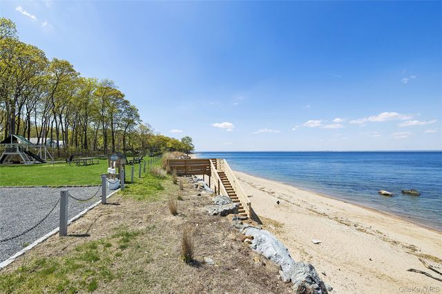 3 Pheasant Lane, Lloyd Neck, NY 11743