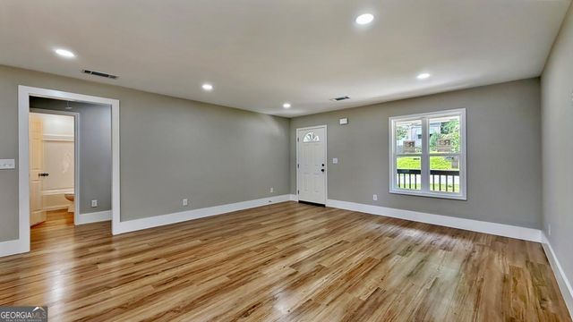 10 Roseway Circle NE, Rome, GA 30161