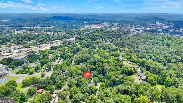 10 Roseway Circle NE, Rome, GA 30161