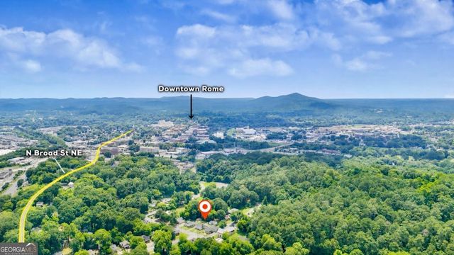 10 Roseway Circle NE, Rome, GA 30161
