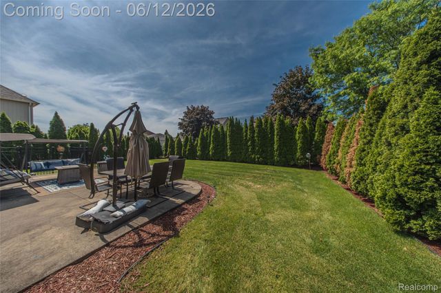 20491 Windemere Drive, Macomb Township, MI 48044