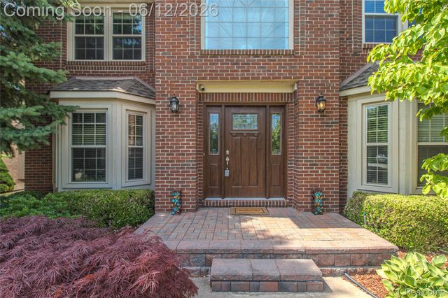 20491 Windemere Drive, Macomb Township, MI 48044