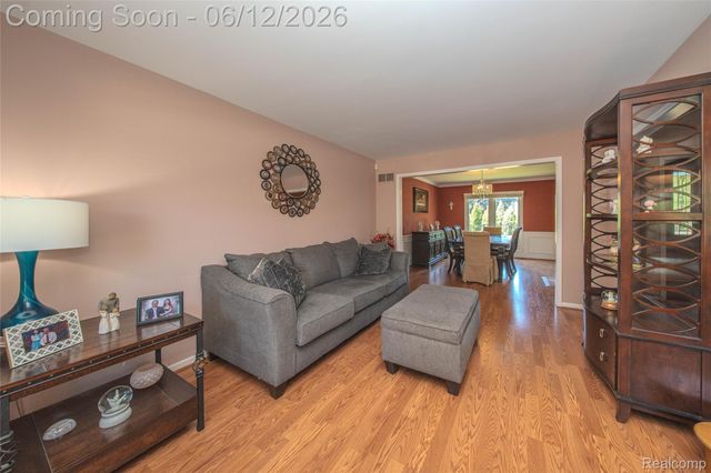 20491 Windemere Drive, Macomb Township, MI 48044