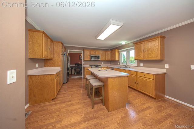 20491 Windemere Drive, Macomb Township, MI 48044