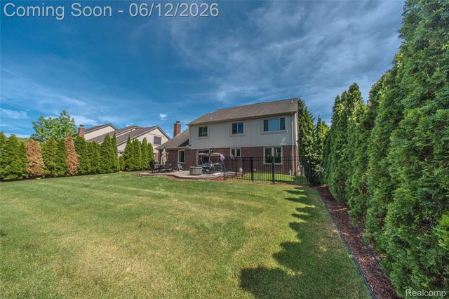 20491 Windemere Drive, Macomb Township, MI 48044