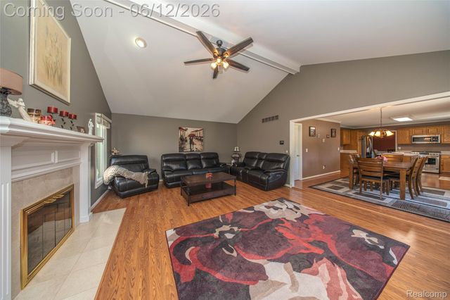 20491 Windemere Drive, Macomb Township, MI 48044