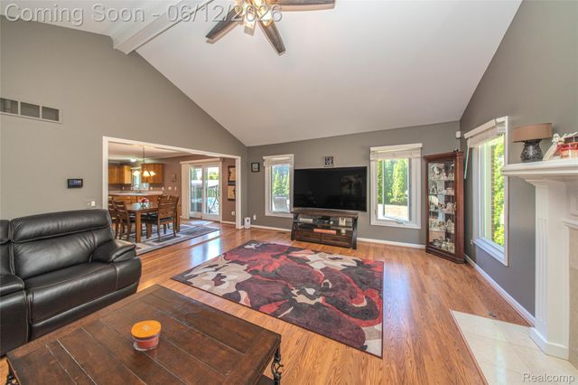 20491 Windemere Drive, Macomb Township, MI 48044