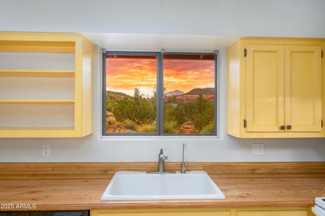 40 CASCADE Drive, Sedona, AZ 86336