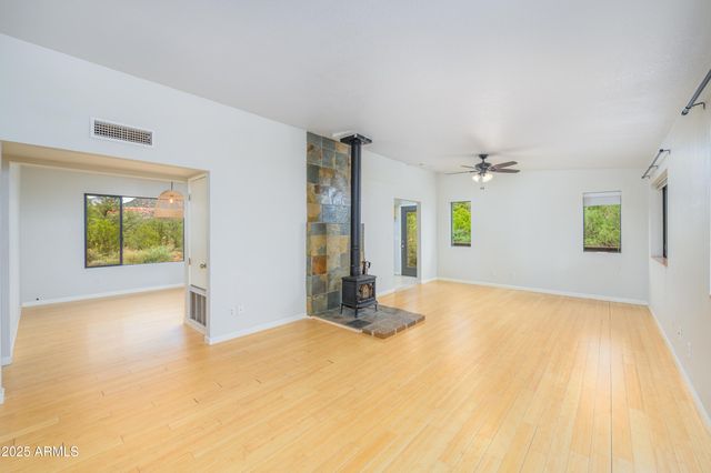 40 CASCADE Drive, Sedona, AZ 86336