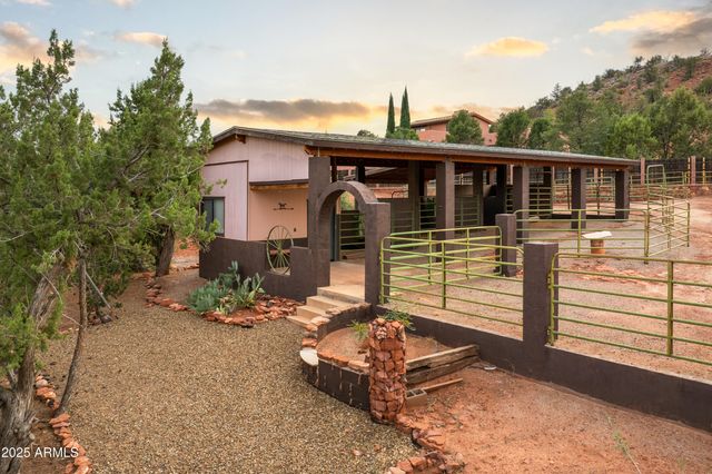40 CASCADE Drive, Sedona, AZ 86336