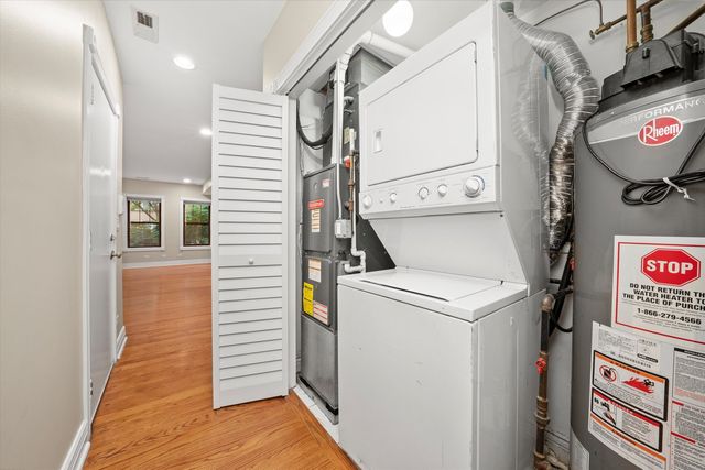 6300 N Rockwell Street B2, Chicago, IL 60659