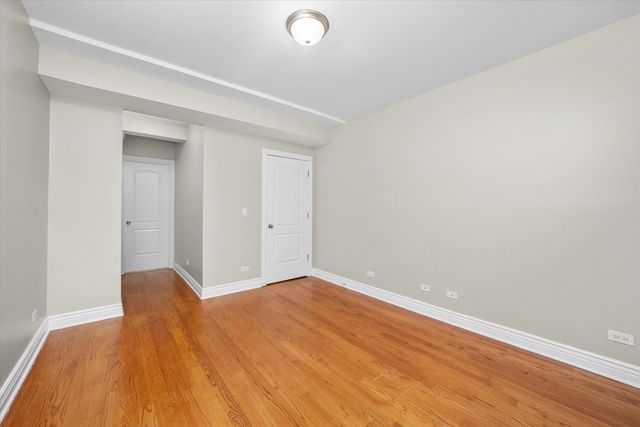 6300 N Rockwell Street B2, Chicago, IL 60659