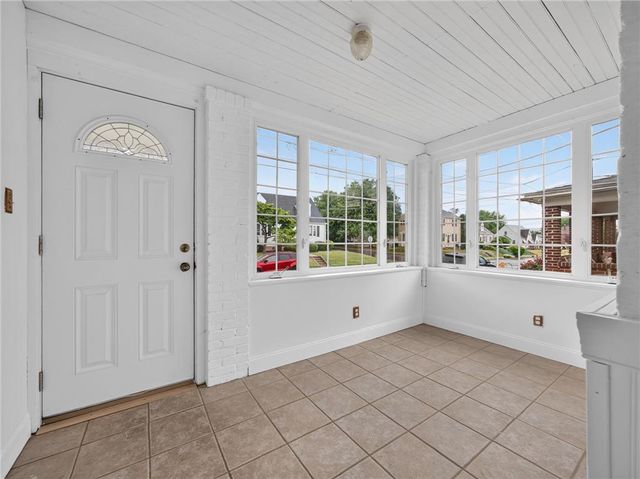 1056 Detweiler Avenue, Hellertown Boro, PA 18055