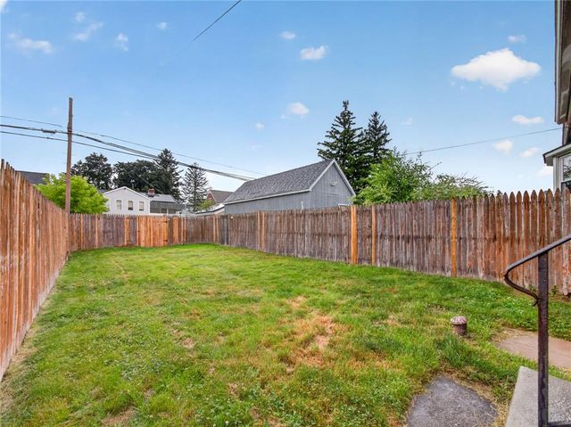 1056 Detweiler Avenue, Hellertown Boro, PA 18055