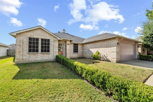 2023 Cap Rock Lane, Grand Prairie, TX 75052