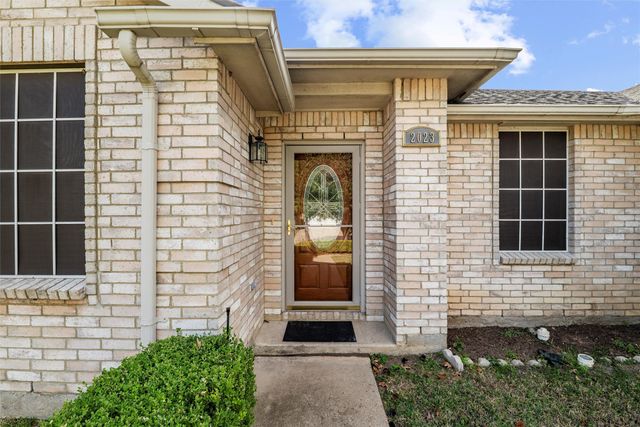 2023 Cap Rock Lane, Grand Prairie, TX 75052