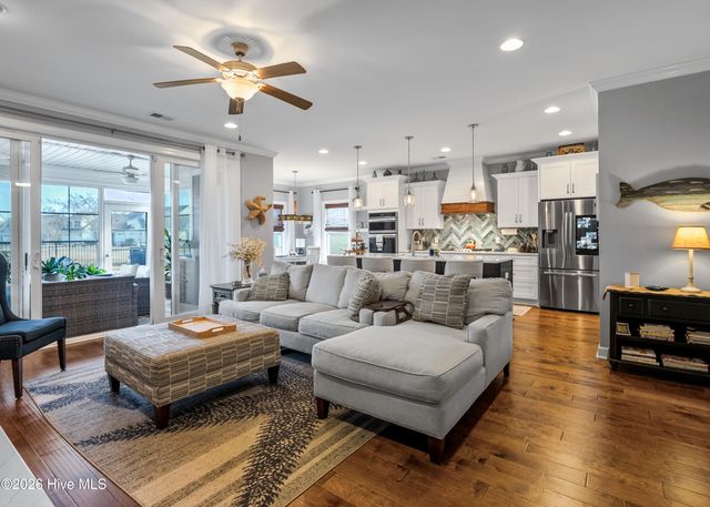 3361 Drift Tide Way, Southport, NC 28461