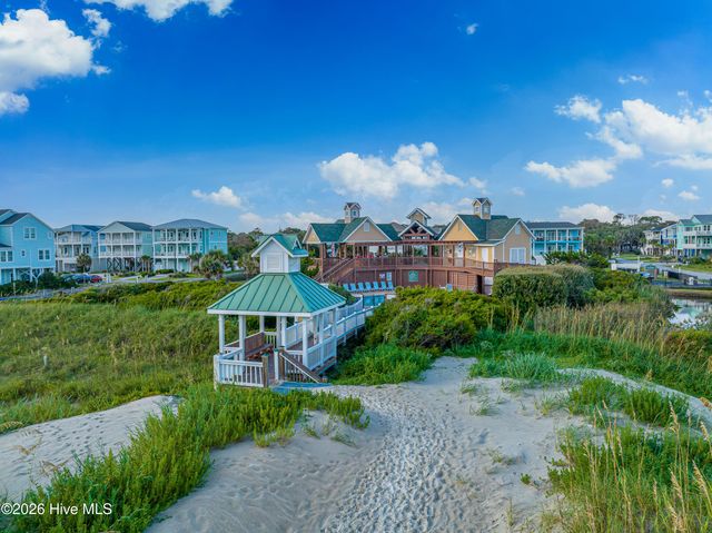 3361 Drift Tide Way, Southport, NC 28461