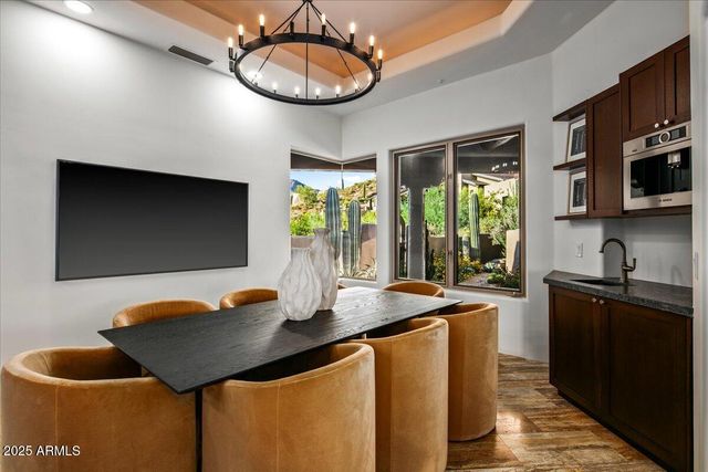 10712 E PROSPECT POINT Drive, Scottsdale, AZ 85262