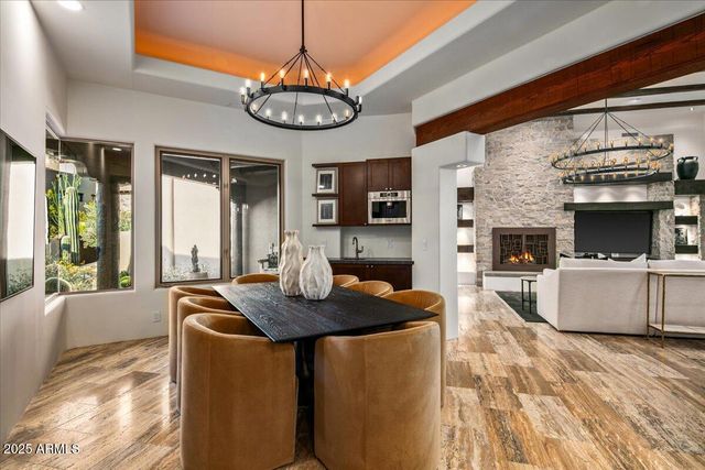 10712 E PROSPECT POINT Drive, Scottsdale, AZ 85262