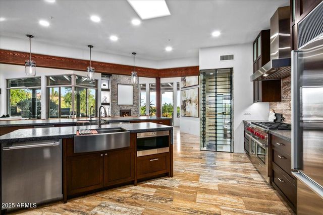 10712 E PROSPECT POINT Drive, Scottsdale, AZ 85262